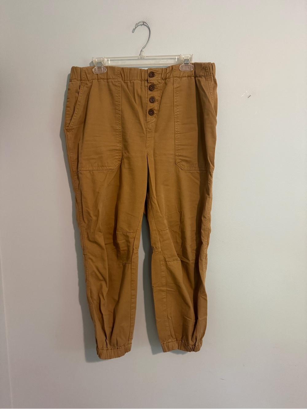 Free People Casual Cropped Jogger Pants- Tan - Large